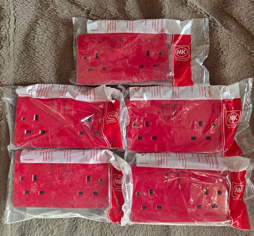 Electric red 13a gang - mk,