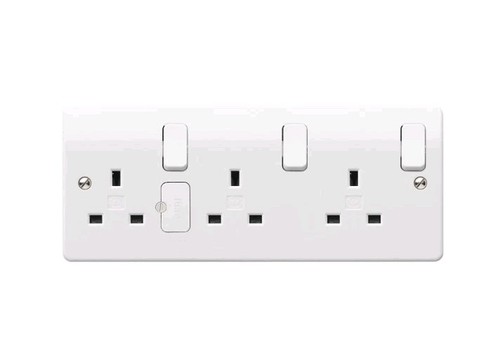 Triple 13a 240v white - triple,