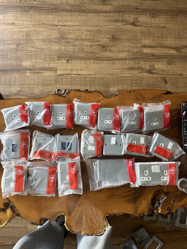 Large job lot genuine - large, mk